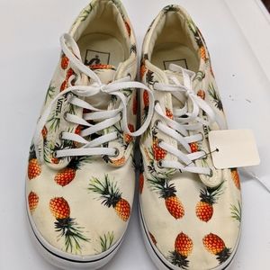 Vans Pineapple print sneakers Sz 9.5 Women's